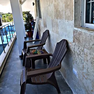 fully-equipped-new-1br-apt-dt-2mins-to-beach.greaterantilleshotels.net/