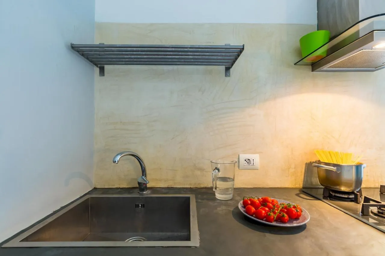Assisi Style Flat Trastevere Rome